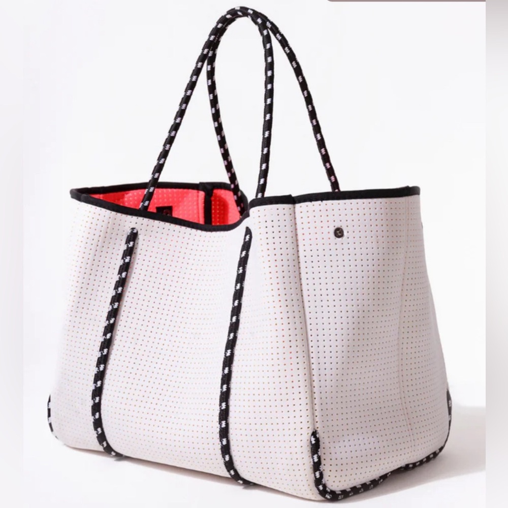 Everyday Tote Dotted White with Neon Pink Interior
